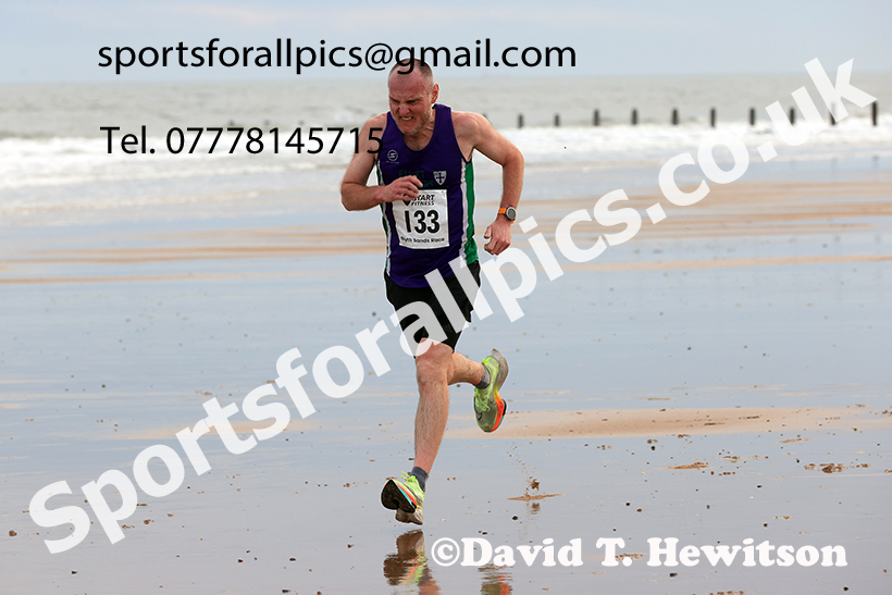 The 2024 Blyth Beach Run, Northumberland.   Photo: David T. Hewitson/Sports for All Pics